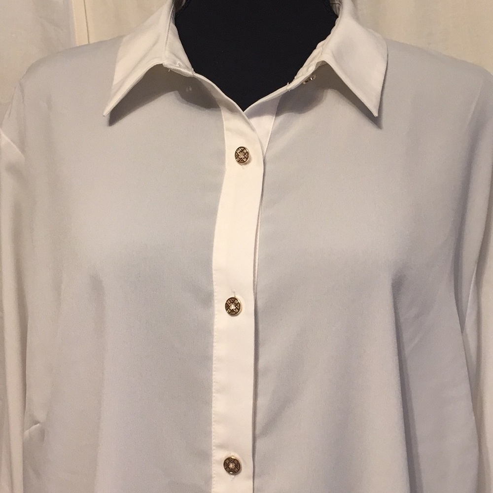 Blouse - Picture 2 of 8
